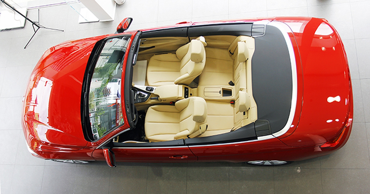 Về Việt Nam, BMW 428i Convertible có giá 2,9 tỉ đồng